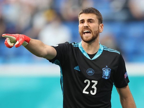 Blunder Kontra Swiss, Luis Enrique Bela Unai Simon dan Diego Llorente