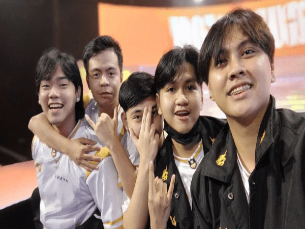 Awal Bagus RRQ dan T1, Cengkeram Puncak Klasemen Play-ins Icons 2022