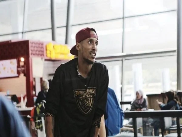 David Seagers suka dengan makanan lokal Indonesia yang lezat.