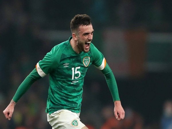 Balik ke Tottenham, Troy Parrott Bertekad Menangkan Kepercayaan Conte