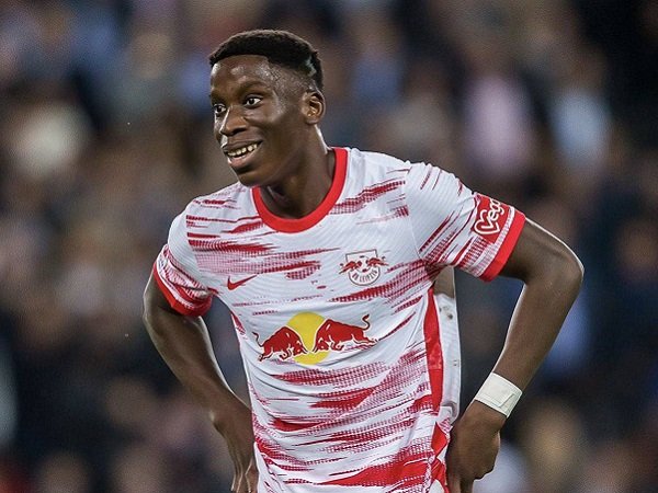 Barcelona akan Dapat Dana Tambahan Jika Ilaix Moriba Gabung Ajax