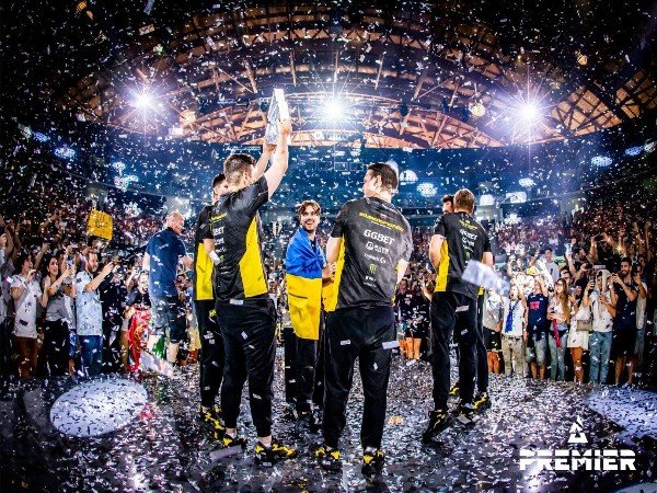 NaVi Raih Trofi CS:GO Pertama Tahun 2022 di BLAST Premier Spring Finals