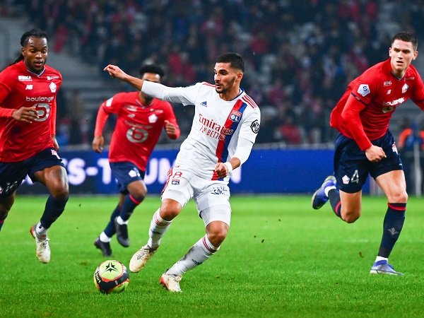 Masalah di Lille Hambat Upaya Milan Rekrut Botman dan Sanches