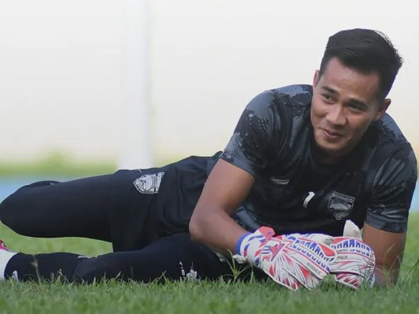 Kiper Borneo FC, Angga Saputro