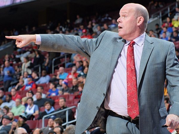 Charlotte Hornets Resmi Tunjuk Kembali Steve Clifford Sebagai Pelatih