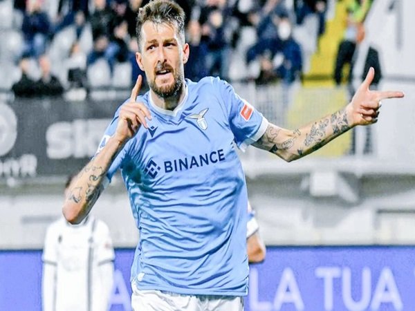 Ambil Langkah Konkrit, Milan Mulai Bahas Transfer Francesco Acerbi