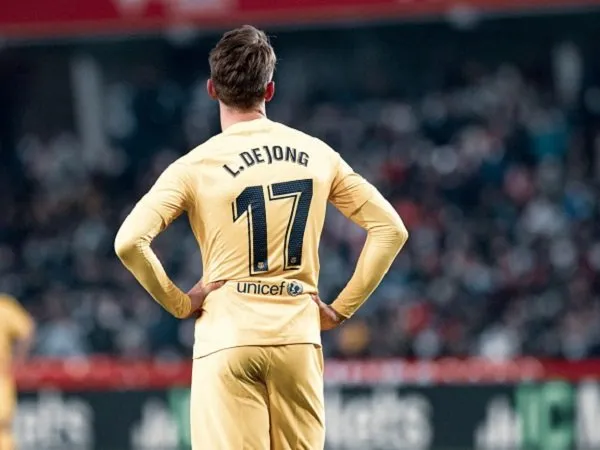 Luuk de Jong sampaikan salam perpisahan ke fans Barcelona. (Images: Getty)