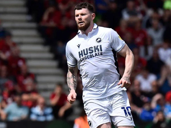 Resmi: Werder Bremen Rekrut Oliver Burke dari Sheffield United