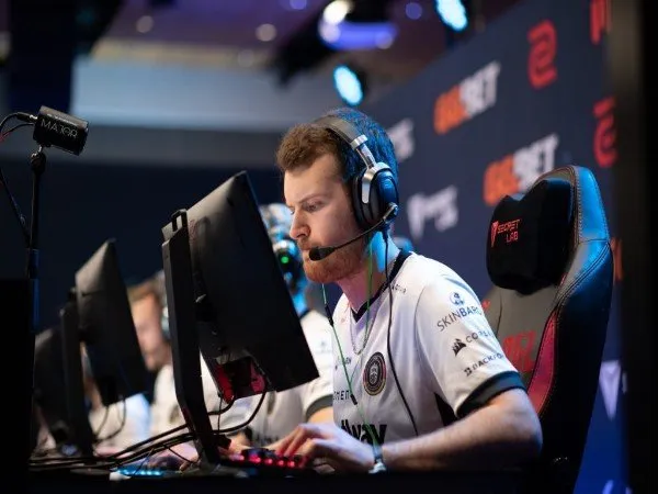 BIG Kejutkan FaZe Clan di Grand Final Roobet Cup yang Mendebarkan
