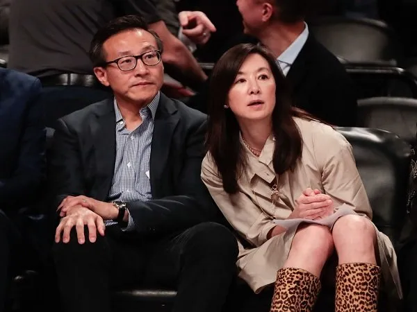 Joe Tsai sudah kesal dengan sikap Durant dan Irving yang rugikan Brooklyn Nets.