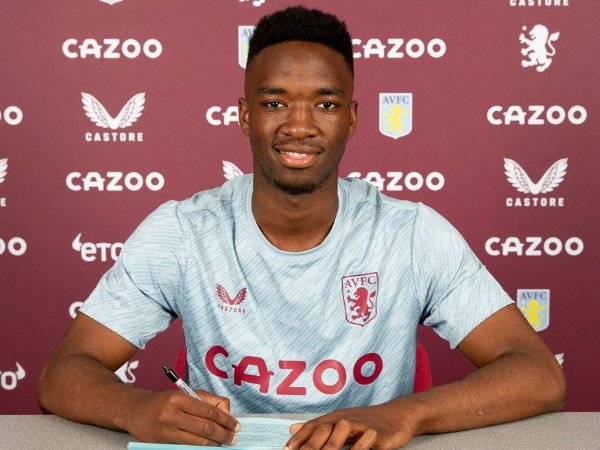 Aston Villa Resmi Perpanjang Kontrak Lamare Bogarde