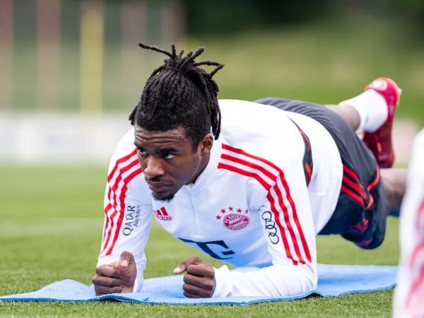 Nottingham Forest Incar Omar Richards dari Bayern Munich