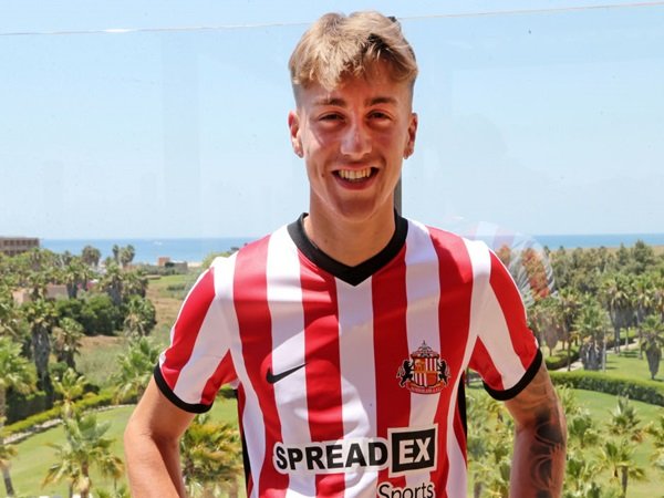 Sunderland Resmi Permanenkan Transfer Winger Muda Tottenham