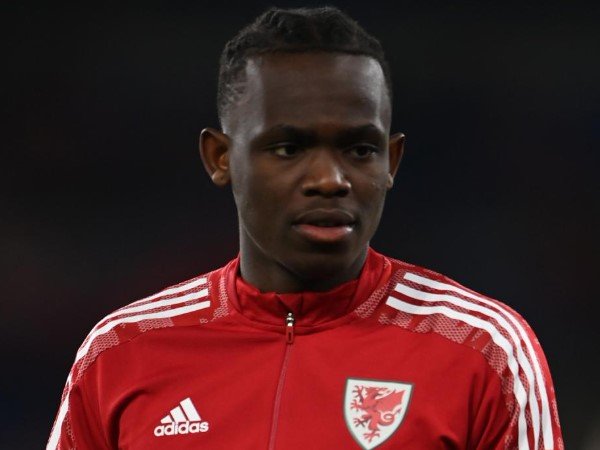 Lanjutkan Transfer, Rabbi Matondo Absen Perkuat Schalke 04 di Tur Pra-Musim