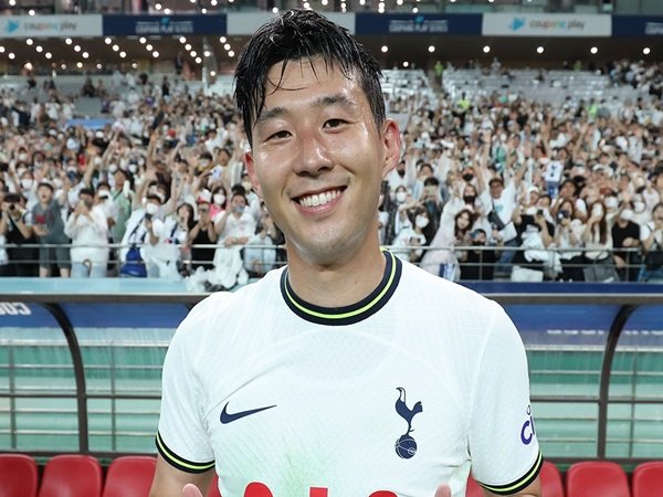 Son Merasa Terhormat Bermain di Seoul Bersama Tottenham