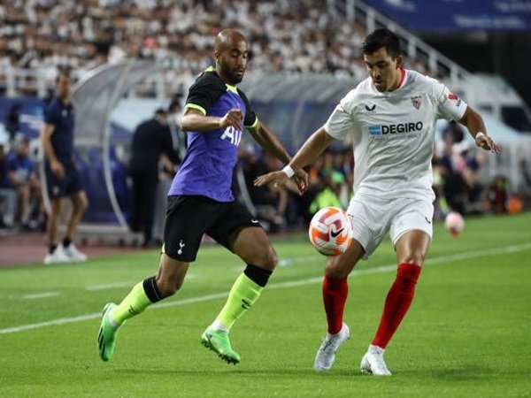 Antonio Conte Bahas Posisi Baru Lucas Moura di Tottenham