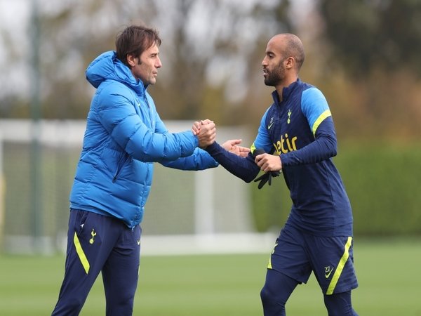 Conte Bakal Sulap Lucas Moura Sebagai Wing-Back