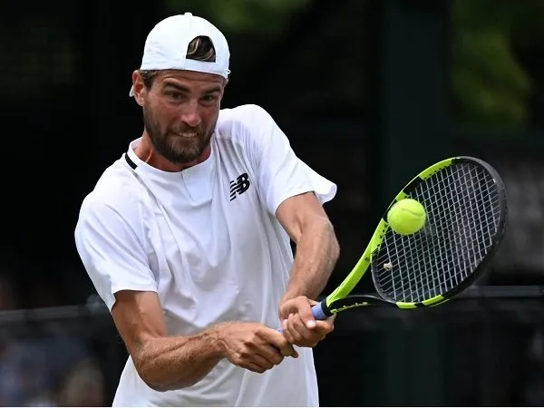 Tekuk John Isner, Maxime Cressy jejakkan kaki di final Newport