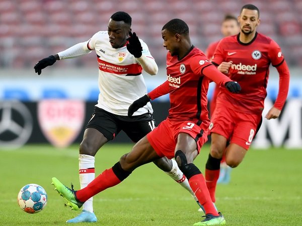 Gali Informasi Soal Evan Ndicka, Milan Hubungi Eintracht Frankfurt