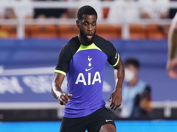 AC Milan Ingin Rekrut Japhet Tanganga Dari Tottenham Musim Panas Ini