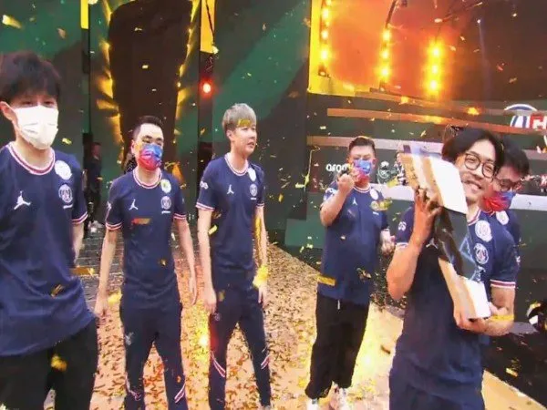 PSG.LGD Kalahkan Team Spirit untuk Menjuarai Riyadh Masters 2022