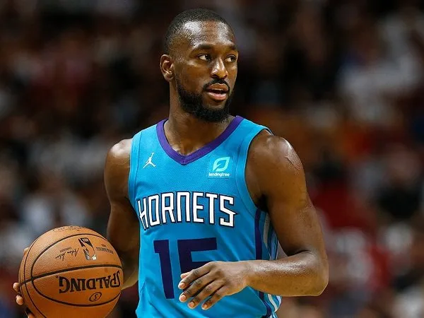 Kemba Walker dapat ketertarikan dari Charlotte Hornets.