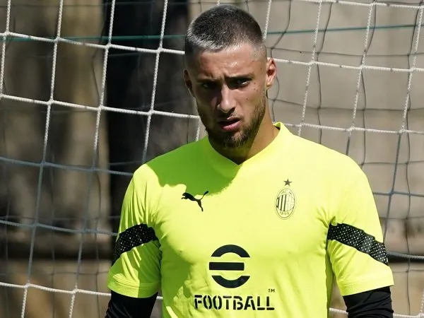 Milan Umumkan Transfer Permanen Alessandro Plizzari Ke Pescara