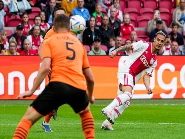 Bos Ajax Amsterdam Ikhlas Apabila Antony Pergi Meninggalkan Klub