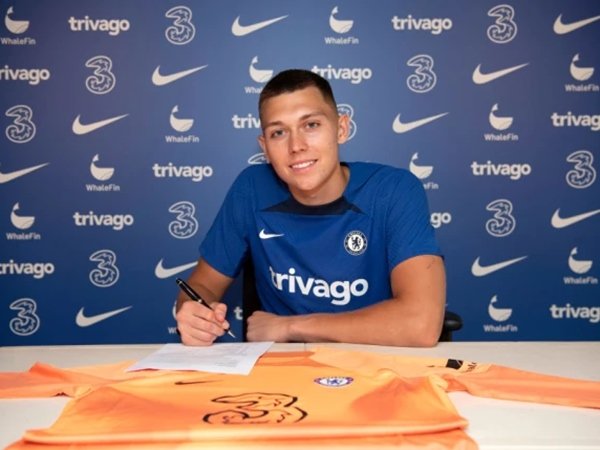 Chelsea Resmi Konfirmasi Penandatanganan Gabriel Slonina