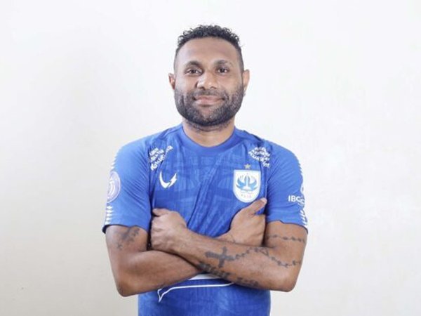 PSIS Semarang Pertajam Lini Serang, Resmikan Titus Bonai