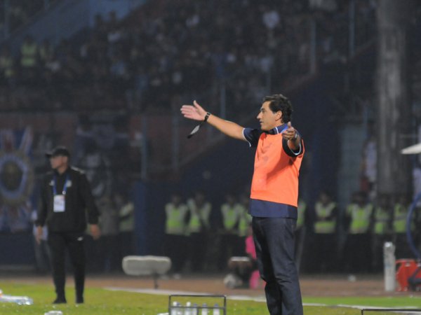 Almeida Sebut Arema FC Layak Menang Atas PSS Sleman