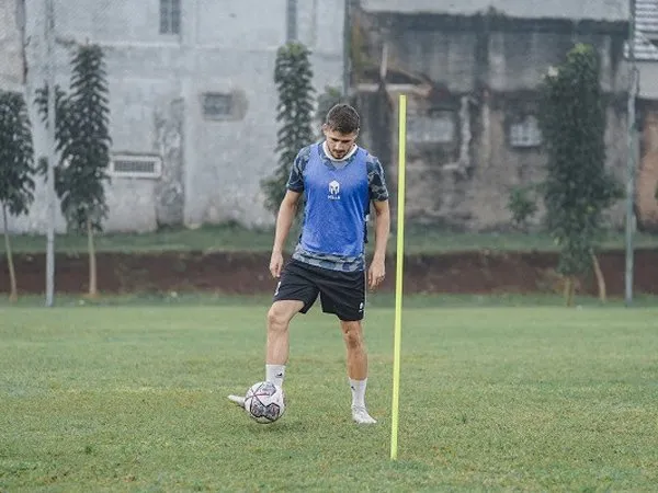 Gelandang asing Dewa United FC, Majed Osman