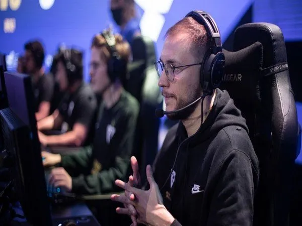 Tundra Esports & NaVi Dua Tim Pertama Gugur dari Arlington Major