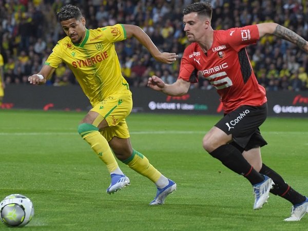 Milan Naksir Gelandang Gelandang Rennes Baptiste Santamaria