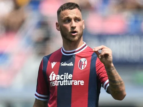 Striker Bologna, Marko Arnautovic.