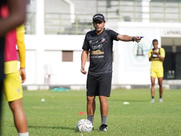 Pelatih Arema FC, Eduardo Almeida