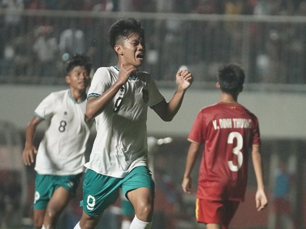 Timnas Indonesia U-16 Rengkuh Trofi Juara Piala AFF