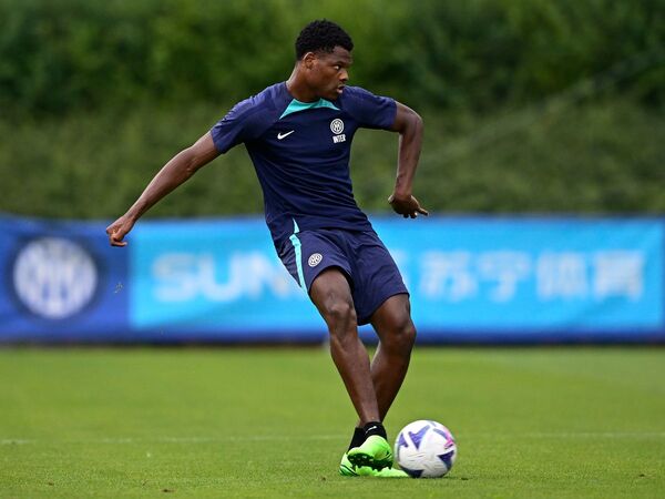 Eks Inter Memohon Nerazzurri Jangan Sampai Melepas Denzel Dumfries