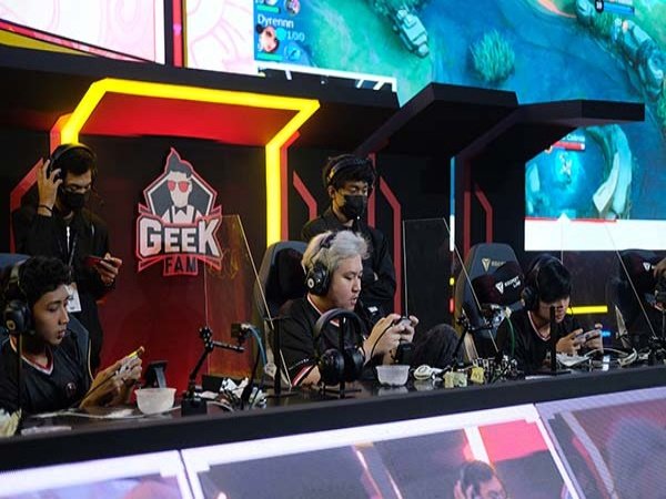 MPL ID Season 10: Libas RBL, Geek Fam ID Petik Kemenangan Pertama