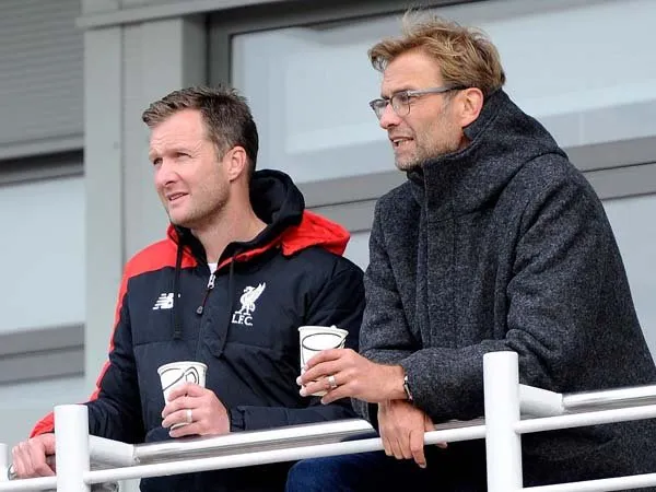 Liverpool Perpanjang Kontrak Manajer Akademi, Alex Inglethorpe