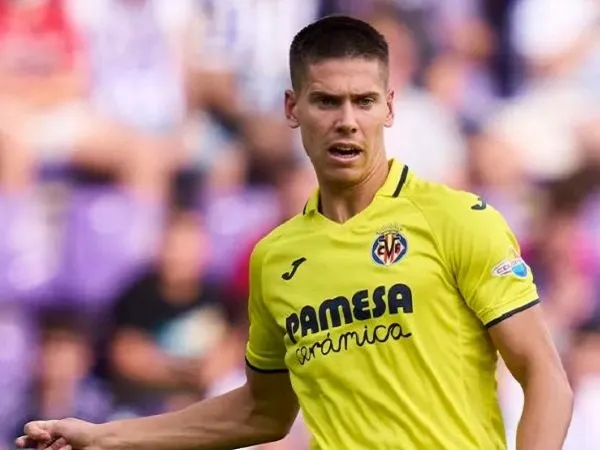 Emery Tanggapi Rumor Ketertarikan Barcelona ke Foyth