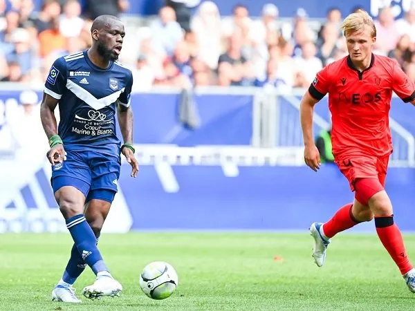 Milan Ingin Capai Kesepakatan Dengan Bordeaux Soal Transfer Jean Onana