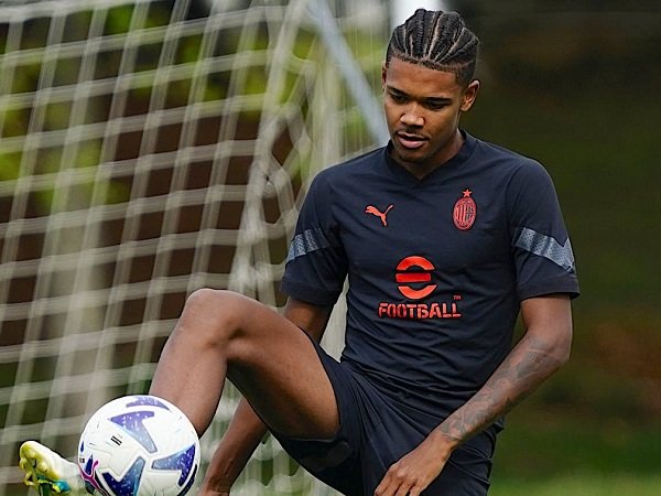 Starlet Milan Emil Roback Selangkah Lagi Dipinjamkan Ke Nordsjælland