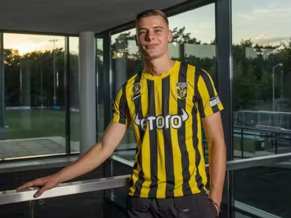 Resmi: Bayern Munich Pinjamkan Gabriel Vidovic ke Vitesse Arnhem