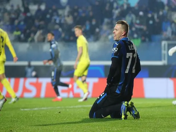 Atalanta per hari ini (1/9) resmi memutus kontrak gelandang asal Slovenia yaitu Josip Ilicic / via Getty Images