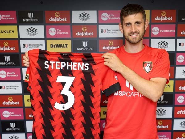 Bournemouth Pinjam Jack Stephens dari Southampton