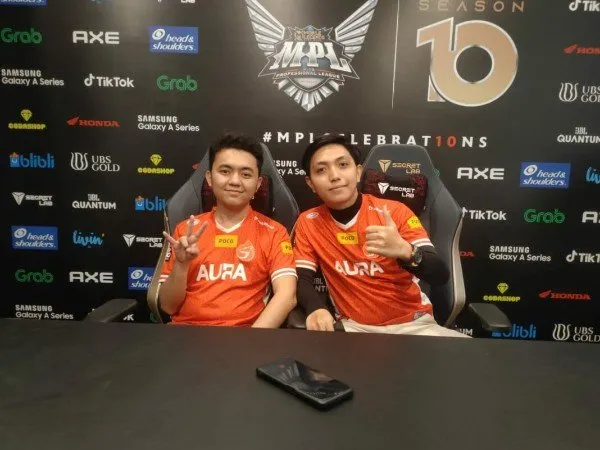 Jelang Melawan RRQ Hoshi, Pelatih Aura Fire Kirim Pesan Khusus