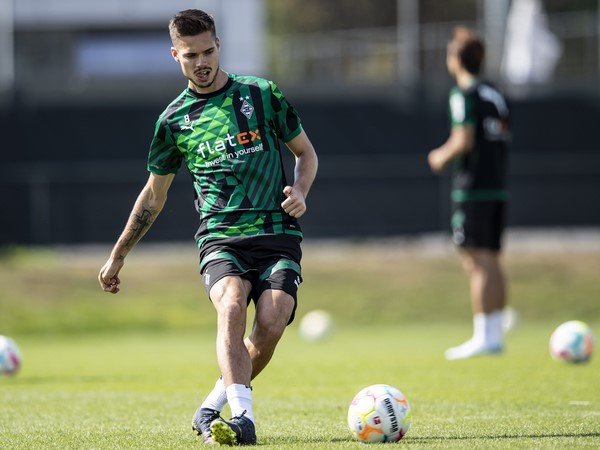 Julian Weigl Ungkap Alasannya Gabung Borussia Monchengladbach