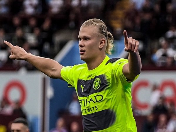 Carragher Klaim Erling Haaland Tidak Akan Tiru Harry Kane