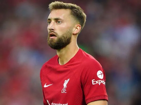Liverpool Ternyata Tolak Tawaran Benfica untuk Nat Phillips